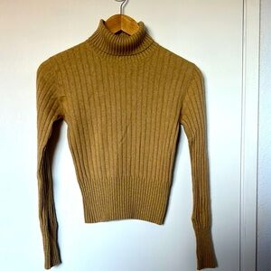 Ribbed Turtleneck Sweater - Brown